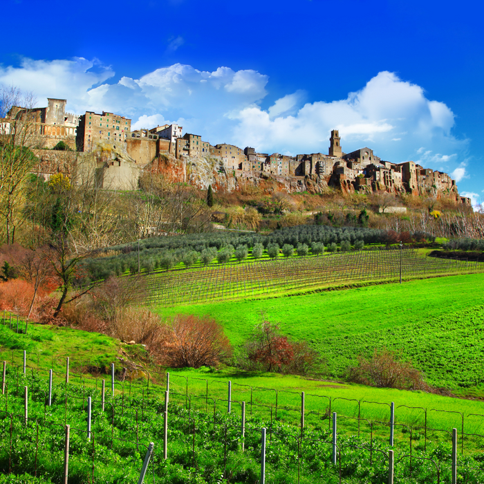 Sovana e Pitigliano: dove il vino non si fa bello, si fa serio