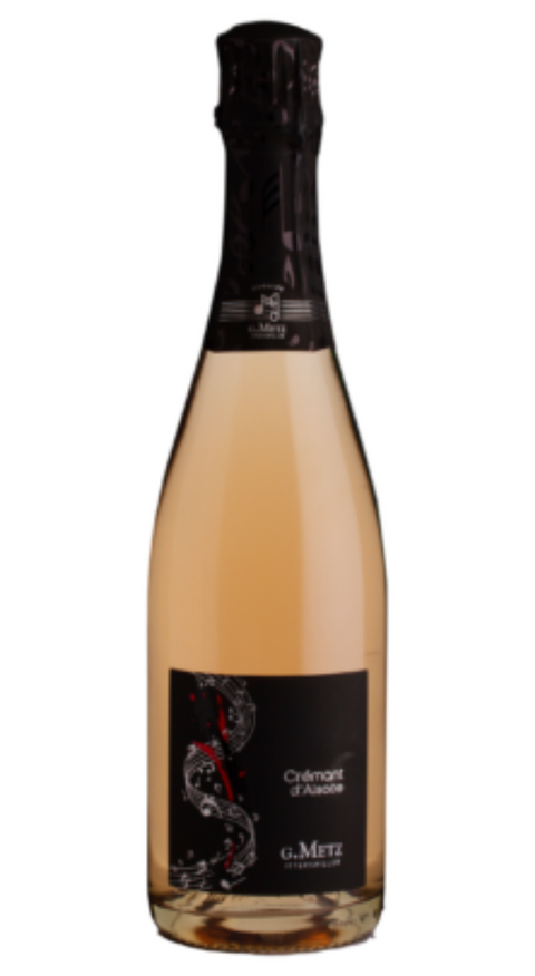 Crémant d'Alsace Rosé Brut.  Al naso frutta rossa acidula, al palato bollicine fini, fragola e aromi di lampone. Consigliato per aperitivi, cocktail e dolci alla frutta. Trovalo online su Sparkleitaly.it