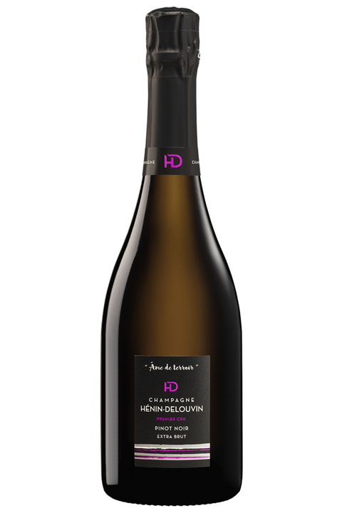 Champagne Cuvée Extra Brut " Âme de Terroir" Pinot Noir. ottimo per aperitivi e antipasti di pesce e verdure. Questo originale Pinot Nero in purezza rivela spiccati aromi di frutta candita e frutta secca che ne definiscono il carattere. Trovalo online su Sparkleitaly.it